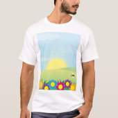 色と彩る花々の春の牧場の太陽 Tシャツ (正面)