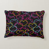 色のハートが付いているバレンタインパターン アクセントクッション (裏面)