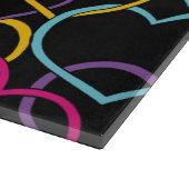 色のハートが付いているバレンタインパターン カッティングボード (角)