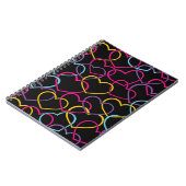 色のハートが付いているバレンタインパターン ノートブック (左側)