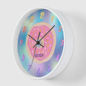色の虹、名前のピンクのドーナツ 壁時計 (傾斜)