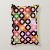 色クール数々のの円とピンク色のクローバー アクセントクッション (正面(垂直))
