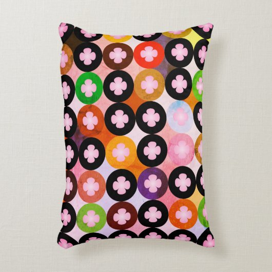 色クール数々のの円とピンク色のクローバー アクセントクッション (正面(垂直))