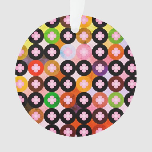 色クール数々のの円とピンク色のクローバー オーナメント (正面)