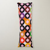 色クール数々のの円とピンク色のクローバー ボディピロー (正面縦)