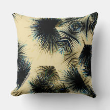 色ベージュの色合いで