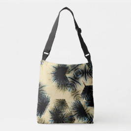 色ベージュの色合いで クロスボディバッグ