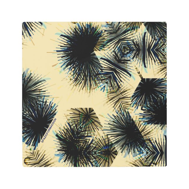 色ベージュの色合いで メタルプリント (正面)