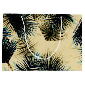 色ベージュの色合いで ラージペーパーバッグ (裏面)