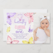 色モダン数々ののフォトバタフライ1歳の誕生日 招待状 (正面)