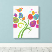 色付きの卵と花を持つイースターツリー キャンバスプリント (インサイチュ (ウッドフロア))