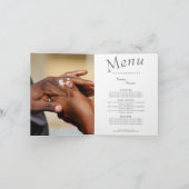 色付きの結婚式のカップルの手が指輪をつける 案内状 (内部)