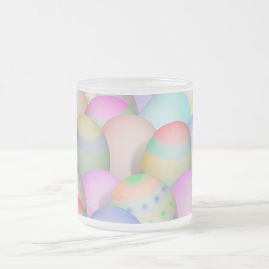 色付きイースターエッグの背景 フロストグラスマグカップ (中央)