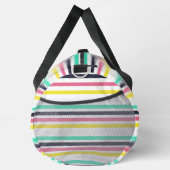 色付き水平ストライプ色 ダッフルバッグ (右)