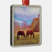 色地に茶色の馬2頭 メタルオーナメント (右)