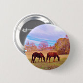 色地に茶色の馬2頭 缶バッジ (正面&裏面)