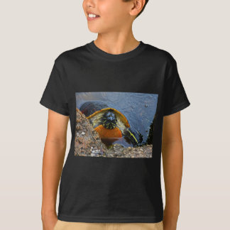 色彩の鮮やかなカメ Tシャツ