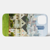 色彩の鮮やかな女性、ビクトリアンな家およびスカイライン Case-Mate iPhoneケース (裏面 (横))