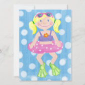 色彩の鮮やかな水泳党ブロンドの女性の女の子 招待状 (裏面)