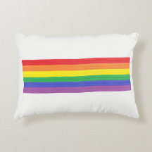 色彩の鮮やかな虹の旗