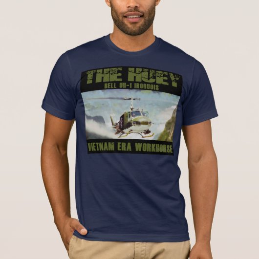 色彩の鮮やかなHuey UH-1のイロクォイ人のベトナム時代の役馬 Tシャツ (正面)