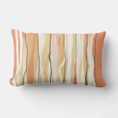 色彩の鮮やかストライプオレンジとクリームモダンの線 ランバークッション (正面)