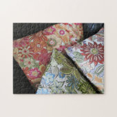 色数々の刺繍枕の写真 ジグソーパズル (横)