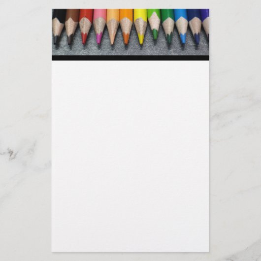 色鉛筆の列。 便箋 (正面)