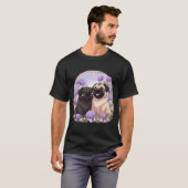 芙蓉の花に囲まれたパグの子犬たち Tシャツ (正面フル)