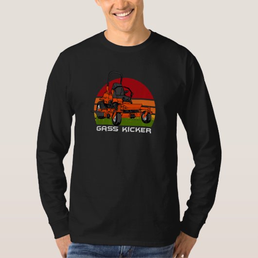 芝刈りゼロターン芝刈り機 芝生の刈り取り Tシャツ (正面)
