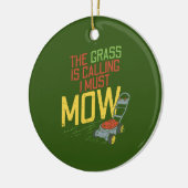 芝刈り – 草が呼び出している セラミックオーナメント (左)