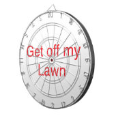 芝生から出る ダーツボード (正面右)