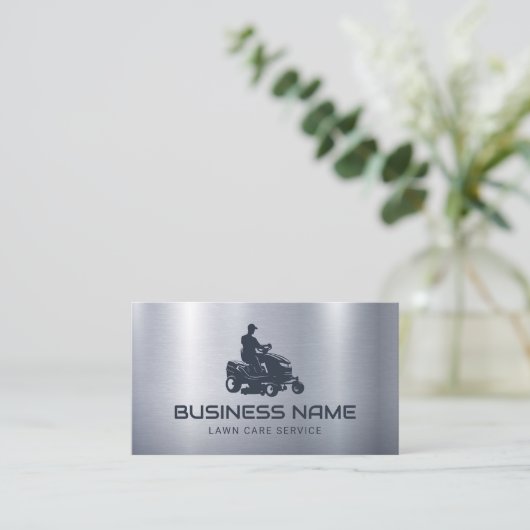 芝生と気に造園メタル乗馬モーワーロゴ 名刺 (スタンド正面)