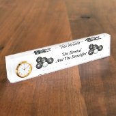 芝生のボウルは水に浸り、美しいデザインだった デスクネームプレート (側面)