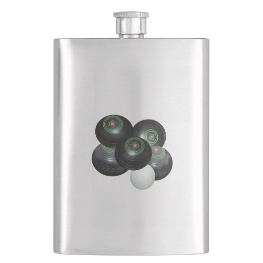 芝生の上に積み上げた五つの鉢とジャック フラスク (正面)