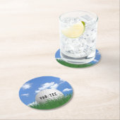 芝生の中のゴルフボール ラウンドペーパーコースター (インサイチュ)