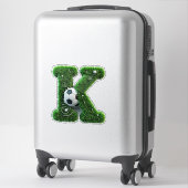 芝生の文字Kとサッカーボール シール (スーツケース)