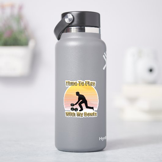 芝生の椀遊は茶碗だ。 シール (HydroFlask)
