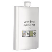 芝生の転が鉢とスキットル フラスク (右)