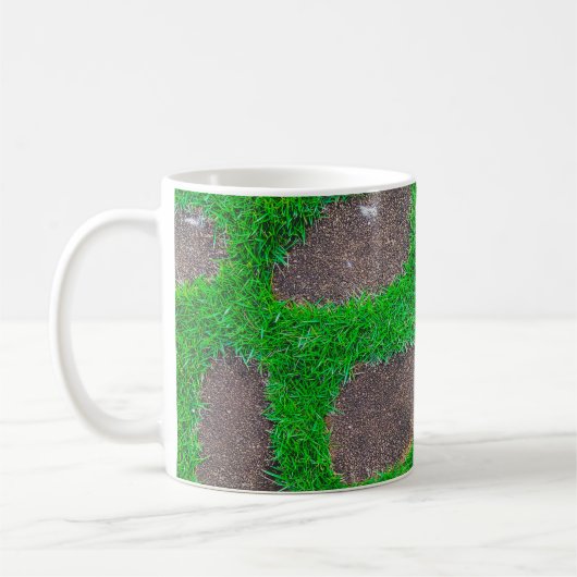 芝生の高角写真 コーヒーマグカップ (左)