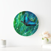 芝生のMorphoの青い蝶 ラージ壁時計 (ホーム)