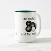 芝生は、水に浸かって美しいものを食べていた。 ツートーンマグカップ (正面右)