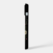 花々の間の灰色のリス - ダークコテージコア iPhone 15ケース (左側面)