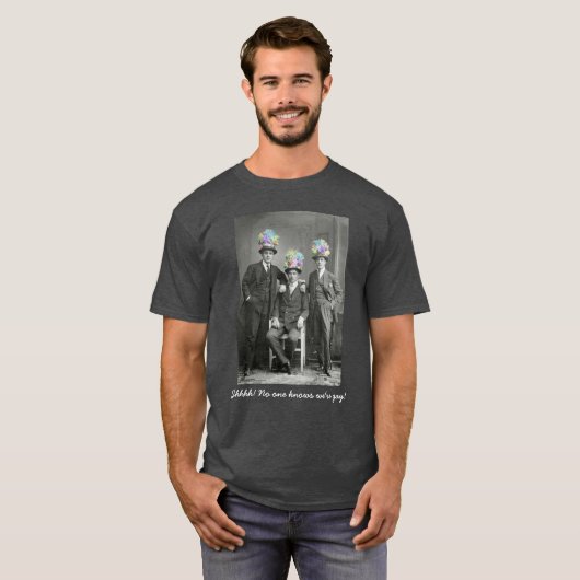 花いっぱいの帽子のおもしろいな自己遠出のヴィンテージのゲイの男性 Tシャツ (正面フル)