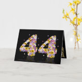 花いっぱいの手紙が付いている第44バースデー・カード カード (黄色い花)