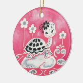 花および渦巻のかわいい女の子のカメ セラミックオーナメント (左)