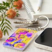 花お洒落と蝶ピンク黄色の青 キーホルダー (正面右)