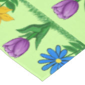 花かわいらしのパターン（の模様が）あるテーブルクロス テーブルクロス (アングル)