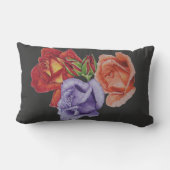 花かわいらし赤いバラとバラ芽フローラ ランバークッション (裏面)