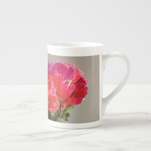 花かわいらし2月の写真+名前をカスタムする ボーンチャイナマグカップ (右)